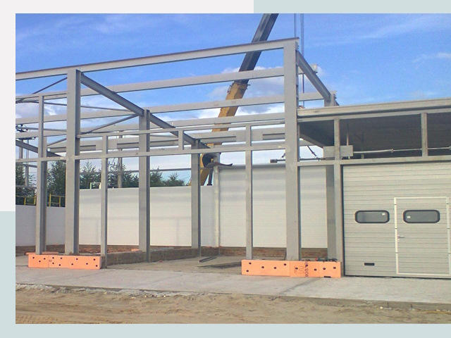 Строительство автосервисов от СтальСтрой-Азв по цене 616 руб.